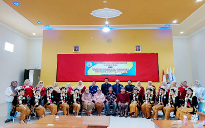 Mengasah Keterampilan, Menyongsong Masa Depan: Program Vokasi Tata Rias PKBM Imam Alghozali